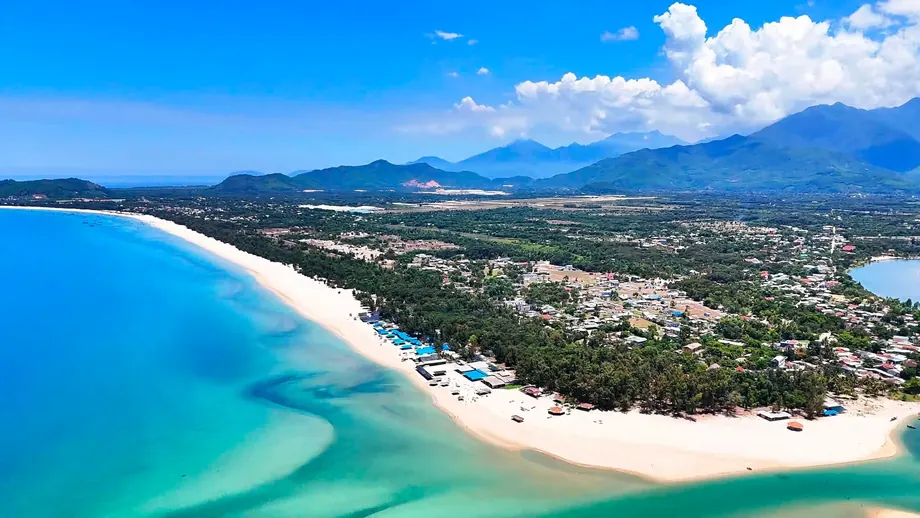 Bờ biển nhìn từ cao